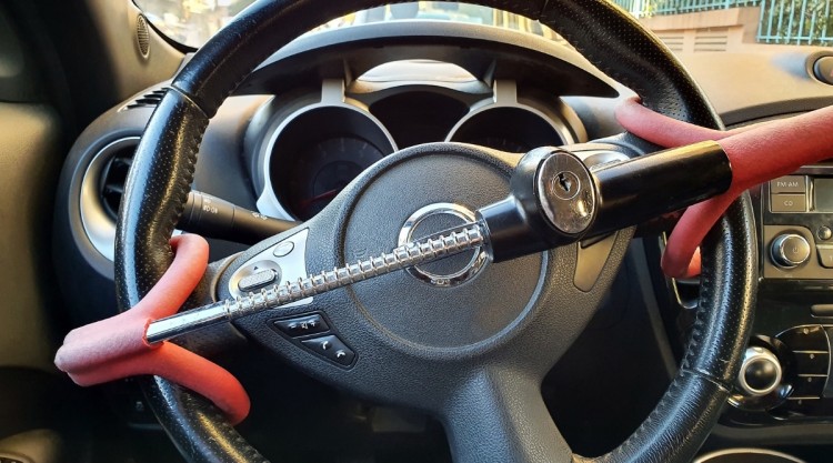 Best Steering Wheel Locks of 2023: Ratings & Reviews