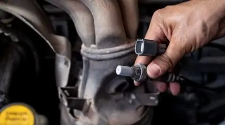 Checking Car Oxygen Sensor