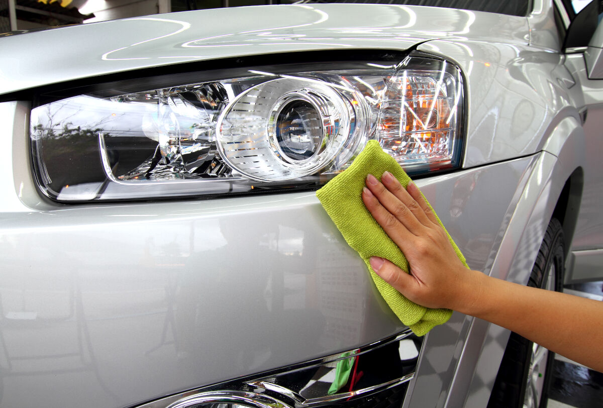How to Clean Headlights With Commercial Cleaner, or a DIY Solution